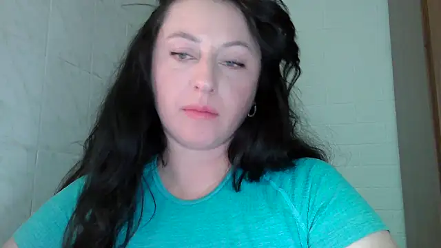 Snapshot of MelinaAx chatting on June 15, 2026, 7:57 pm MelinaAx online show from June 15, 2026, 7:57 pm