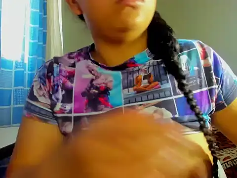 Snapshot of Sweet_Milk03 chatting on December 13, 2025, 8:15 pm Sweet Milk03 online show from December 13, 2025, 8:15 pm