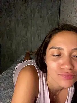 carolsapequinha online show from January 17, 2026, 2:26 am