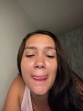 carolsapequinha online show from February 21, 2026, 10:28 am