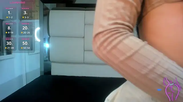 Estefanny lopez19 online show from November 18, 2025, 12:19 pm