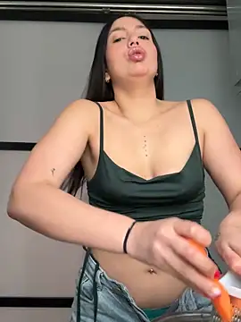 Snapshot of Marilu_exotic chatting on November 13, 2025, 11:25 am Marilu exotic online show from November 13, 2025, 11:25 am