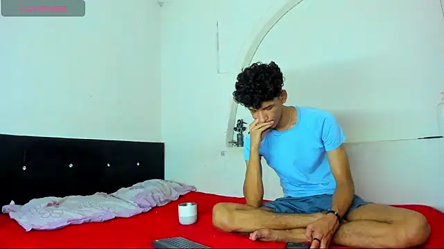 kaiborman00 online show from March 3, 2026, 3:02 am