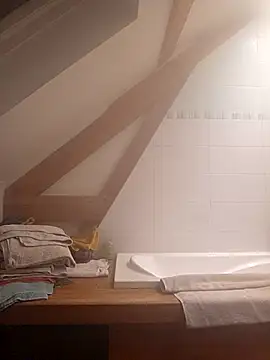 ladychat69 online show from March 11, 2026, 9:42 pm