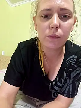 Snapshot of JenniDeep chatting on November 12, 2025, 8:12 pm JenniDeep online show from November 12, 2025, 8:12 pm