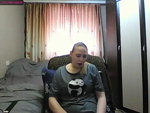 Snapshot of JenniDeep chatting on February 7, 2026, 6:10 am JenniDeep online show from February 7, 2026, 6:10 am