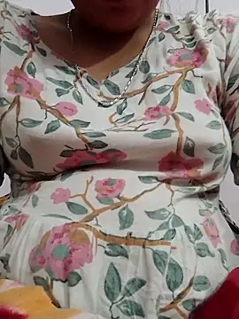 Snapshot of isha_sharma2002 chatting on November 24, 2025, 6:08 pm isha sharma2002 online show from November 24, 2025, 6:08 pm