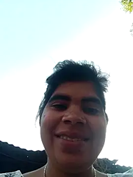 Snapshot of isha_sharma2002 chatting on December 3, 2025, 10:36 am isha sharma2002 online show from December 3, 2025, 10:36 am