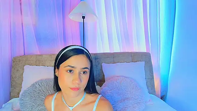 Snapshot of lizzy_kane chatting on May 12, 2026, 8:15 pm lizzy kane online show from May 12, 2026, 8:15 pm