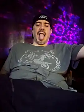 Snapshot of wilburydeznutz chatting on February 16, 2026, 9:02 pm wilburydeznutz online show from February 16, 2026, 9:02 pm