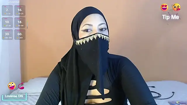 Snapshot of amina_fair chatting on November 19, 2025, 6:57 am amina fair online show from November 19, 2025, 6:57 am