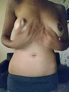 Snapshot of sexy_lelina chatting on December 14, 2025, 11:05 am sexy lelina online show from December 14, 2025, 11:05 am