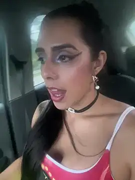 Snapshot of Monahliza chatting on February 15, 2026, 9:58 pm Monahliza online show from February 15, 2026, 9:58 pm