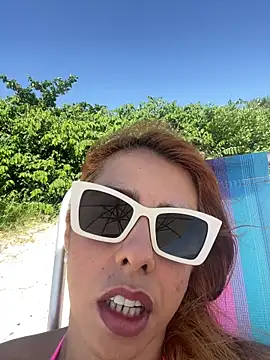 Snapshot of Monahliza chatting on March 14, 2026, 5:30 pm Monahliza online show from March 14, 2026, 5:30 pm