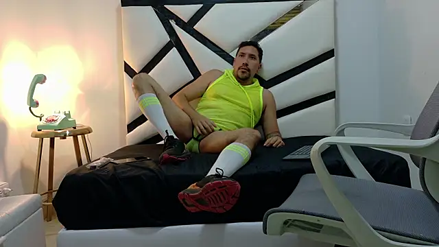 BDSM JHON online show from November 18, 2025, 11:59 pm