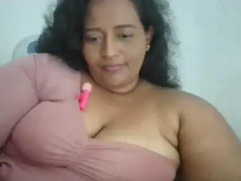 nanda6 sexy online show from December 4, 2025, 9:58 pm