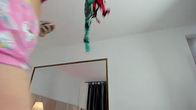 Snapshot of Sasha_Wolff chatting on March 18, 2026, 10:10 pm Sasha Wolff online show from March 18, 2026, 10:10 pm