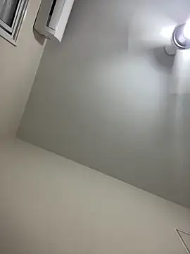 Snapshot of Ryanzl017 chatting on March 26, 2026, 11:57 pm Ryanzl017 online show from March 26, 2026, 11:57 pm