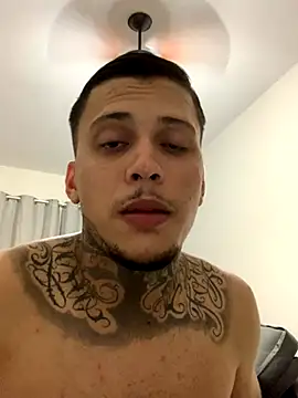 Snapshot of Ryanzl017 chatting on November 29, 2025, 10:10 pm Ryanzl017 online show from November 29, 2025, 10:10 pm