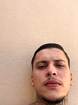 Snapshot of Ryanzl017 chatting on November 30, 2025, 12:50 pm Ryanzl017 online show from November 30, 2025, 12:50 pm