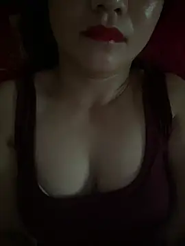Snapshot of Diana-sexyy chatting on August 2, 2026, 2:21 am Diana-sexyy online show from August 2, 2026, 2:21 am