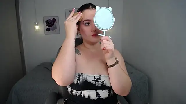 selene rouse  online show from April 22, 2026, 11:22 pm