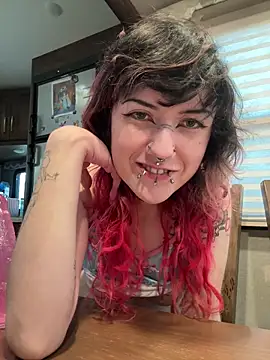 needlefaceUwU online show from March 3, 2026, 12:39 am