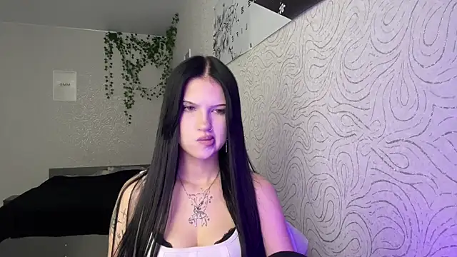 JuliaElse online show from November 14, 2025, 11:14 am