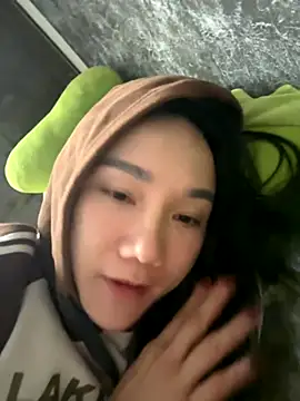 dusi-cute online show from November 14, 2025, 5:16 pm