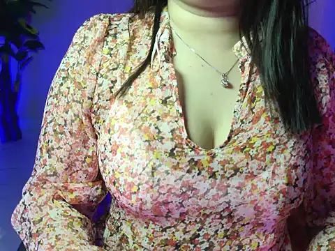 Snapshot of Saira_Hotty chatting on February 24, 2026, 4:13 am Saira Hotty online show from February 24, 2026, 4:13 am