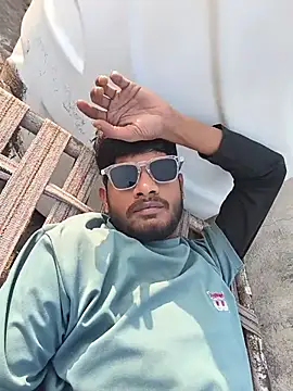 Ritik143jhil online show from February 6, 2026, 11:17 am