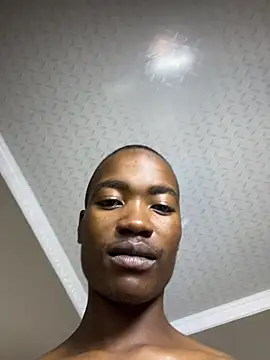 Snapshot of Boytoy_BigD chatting on December 16, 2025, 7:29 pm Boytoy BigD online show from December 16, 2025, 7:29 pm