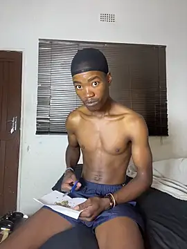 Snapshot of Boytoy_BigD chatting on February 22, 2026, 8:28 am Boytoy BigD online show from February 22, 2026, 8:28 am