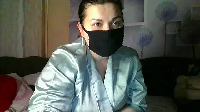 Snapshot of honey_sweet_couple chatting on November 13, 2025, 5:06 pm honey sweet couple online show from November 13, 2025, 5:06 pm