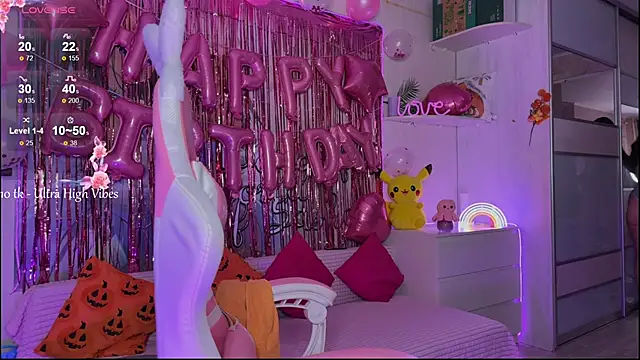 CheekySashaCharm online show from December 16, 2025, 6:39 am