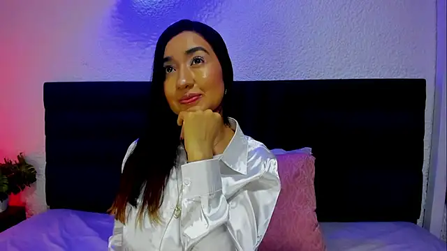 Snapshot of VictoriaRouge_ chatting on July 23, 2026, 8:16 pm VictoriaRouge online show from July 23, 2026, 8:16 pm