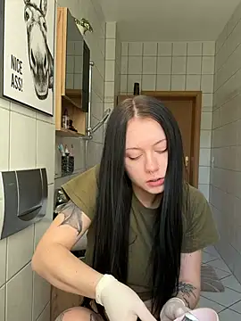 mysami420 online show from April 25, 2026, 12:19 pm