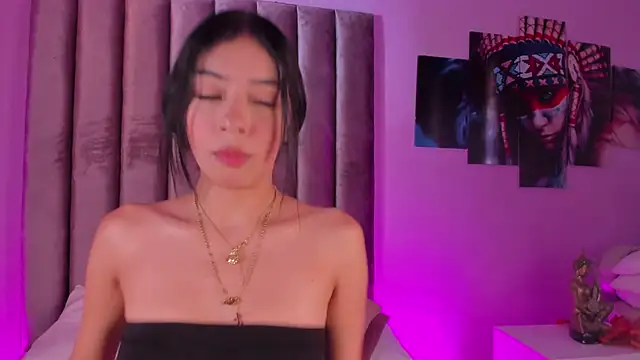 Snapshot of GabrielaSuarez_ chatting on June 2, 2026, 7:47 pm GabrielaSuarez online show from June 2, 2026, 7:47 pm