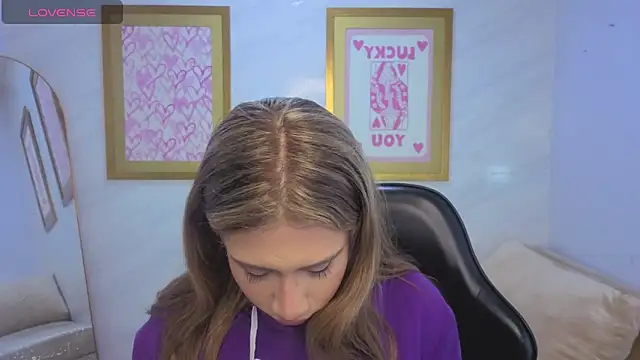 Evy Luxx v online show from March 21, 2026, 3:30 am