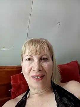 Snapshot of SexyMilf1211 chatting on December 3, 2025, 3:44 pm SexyMilf1211 online show from December 3, 2025, 3:44 pm