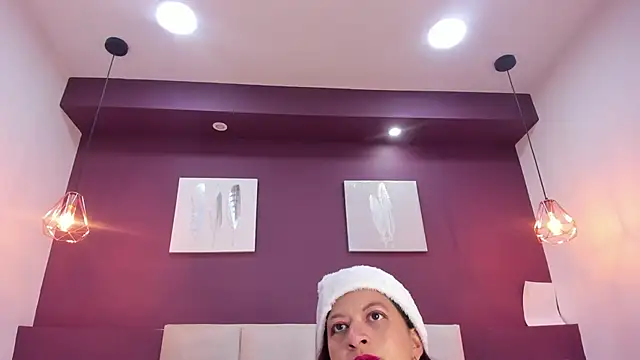 hiddenlust  online show from December 16, 2025, 12:31 pm