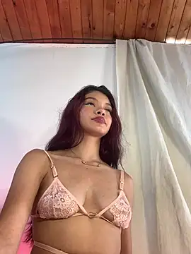 Snapshot of catalinaruiz_ chatting on June 22, 2026, 6:38 pm catalinaruiz online show from June 22, 2026, 6:38 pm