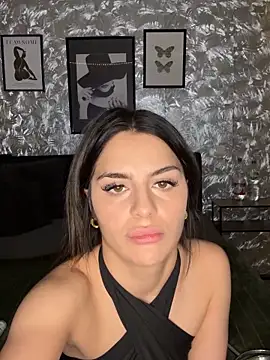 Snapshot of DeineJulia chatting on November 27, 2025, 7:14 pm DeineJulia online show from November 27, 2025, 7:14 pm