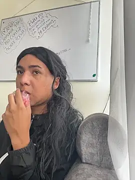 Hopemoretti online show from March 6, 2026, 8:37 pm