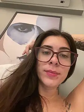 Snapshot of fer-nanda chatting on April 12, 2026, 6:00 pm fer-nanda online show from April 12, 2026, 6:00 pm