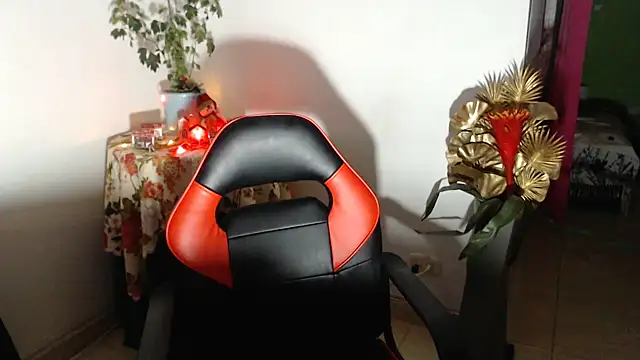 Megan-love2 online show from November 15, 2025, 4:27 am