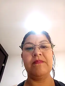 CelesteAlvarez1989 online show from April 7, 2026, 2:52 pm
