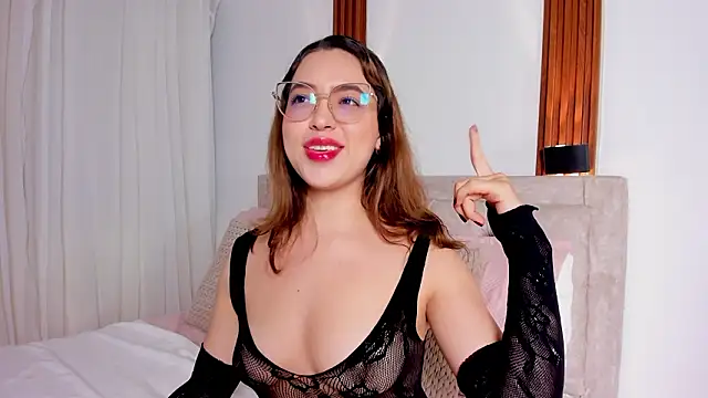 MillieBabe9 online show from February 2, 2026, 10:31 pm