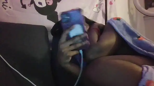 Snapshot of Mistresslucyxxx chatting on December 2, 2025, 12:00 am Mistresslucyxxx online show from December 2, 2025, 12:00 am