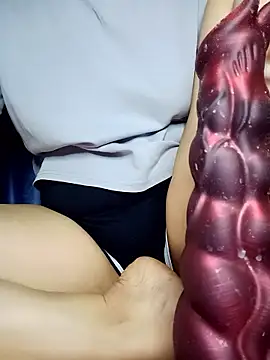 subeo-00 online show from December 16, 2025, 3:16 pm